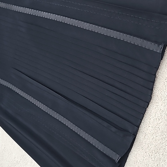 Theory pleated skirt - Picture 5 of 7